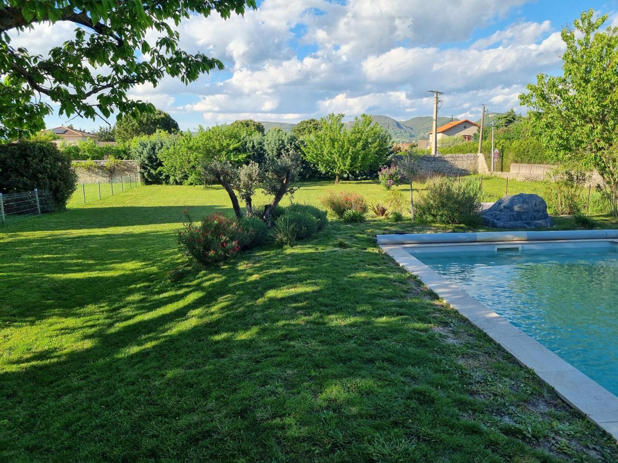 Boulevard de Provence Cleon-d'Andran Extérieur photo